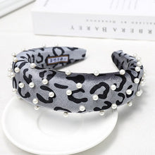 Load image into Gallery viewer, Leopard Print Pearl Headband