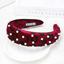 Load image into Gallery viewer, Leopard Print Pearl Headband